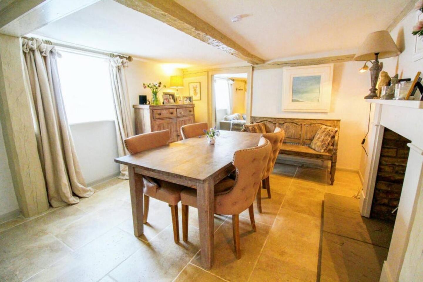 Elegant Oak Beamed House In Pretty Village - Cambridge Homehost Buckden  Exteriér fotografie
