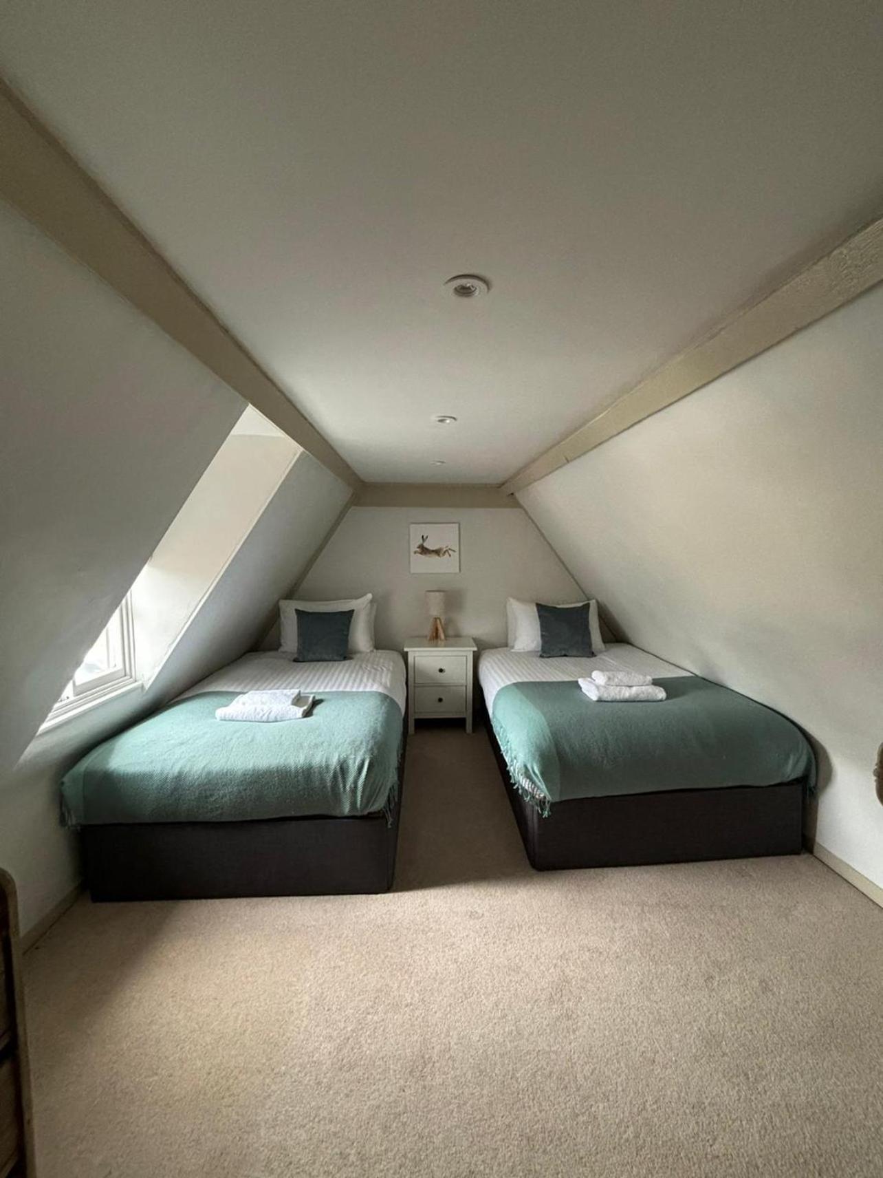 Elegant Oak Beamed House In Pretty Village - Cambridge Homehost Buckden  Exteriér fotografie